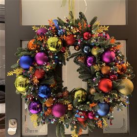 fwthumbColourful Christmas door wreath Lilys Flowers Lightwater.jpg